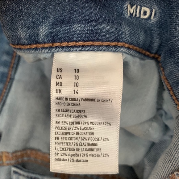 Shorts - Picture 3 of 4